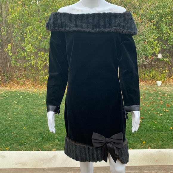 Black coton velvet mini prom party Dress fur boat neck fur hemline big satin bow - Picture 5 of 16